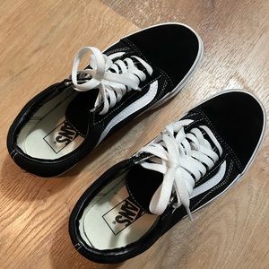 Size 8 women’s Vans